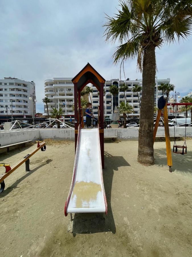 Krasas Beach Larnaca Buitenkant foto